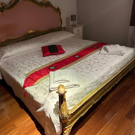 1 Ca'Del Traghetto Family Apartment Βενετία Εξωτερικό φωτογραφία