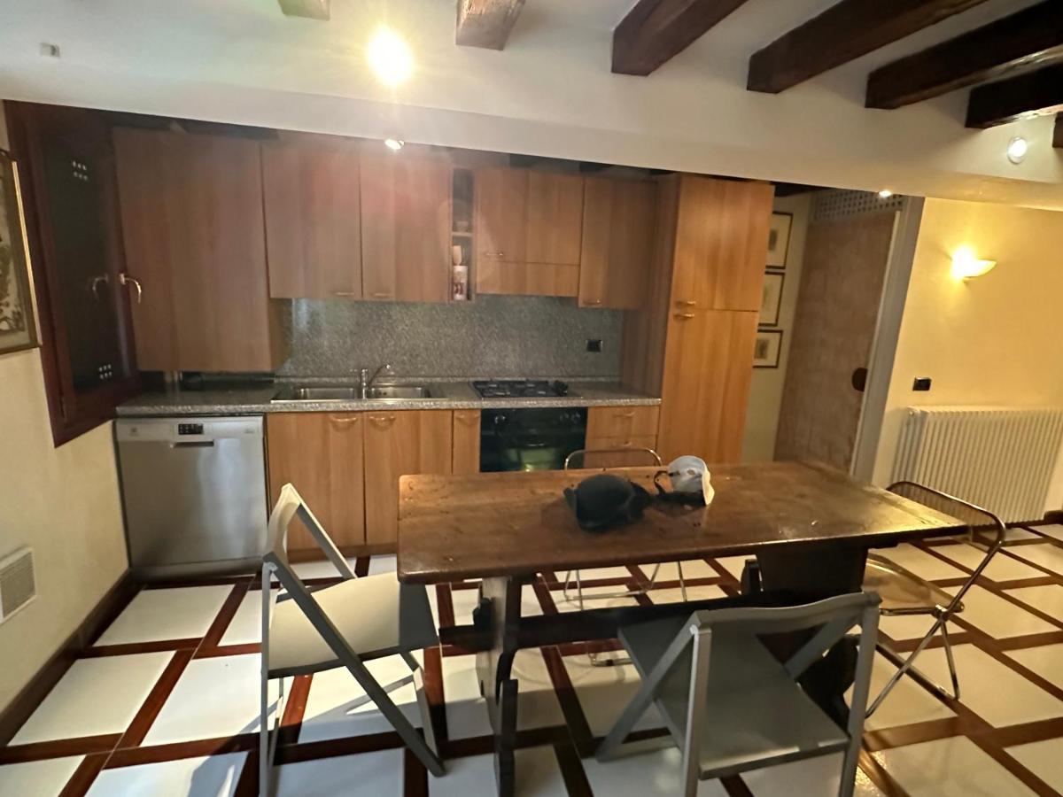 1 Ca'Del Traghetto Family Apartment Βενετία Εξωτερικό φωτογραφία