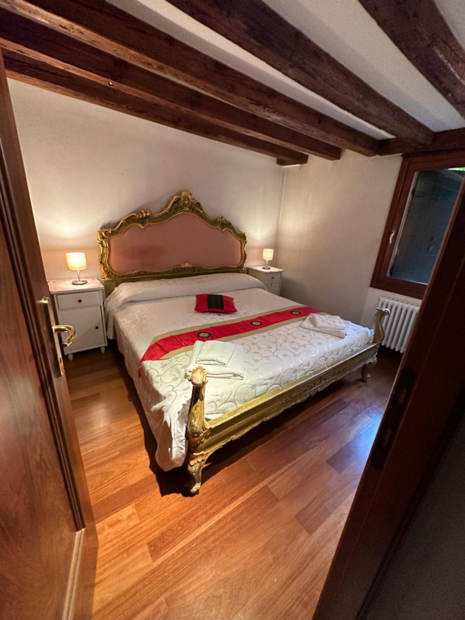 1 Ca'Del Traghetto Family Apartment Βενετία Εξωτερικό φωτογραφία