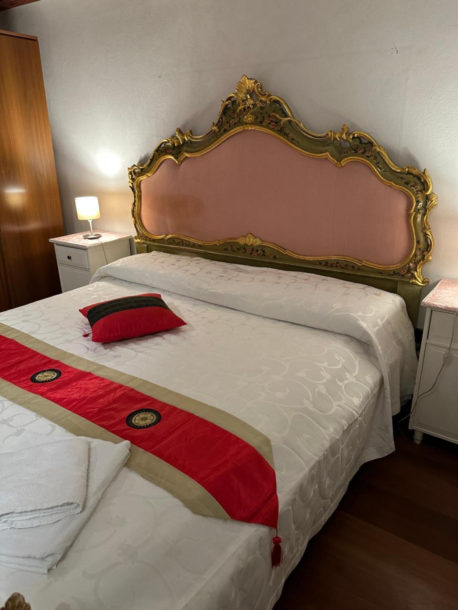 1 Ca'Del Traghetto Family Apartment Βενετία Εξωτερικό φωτογραφία
